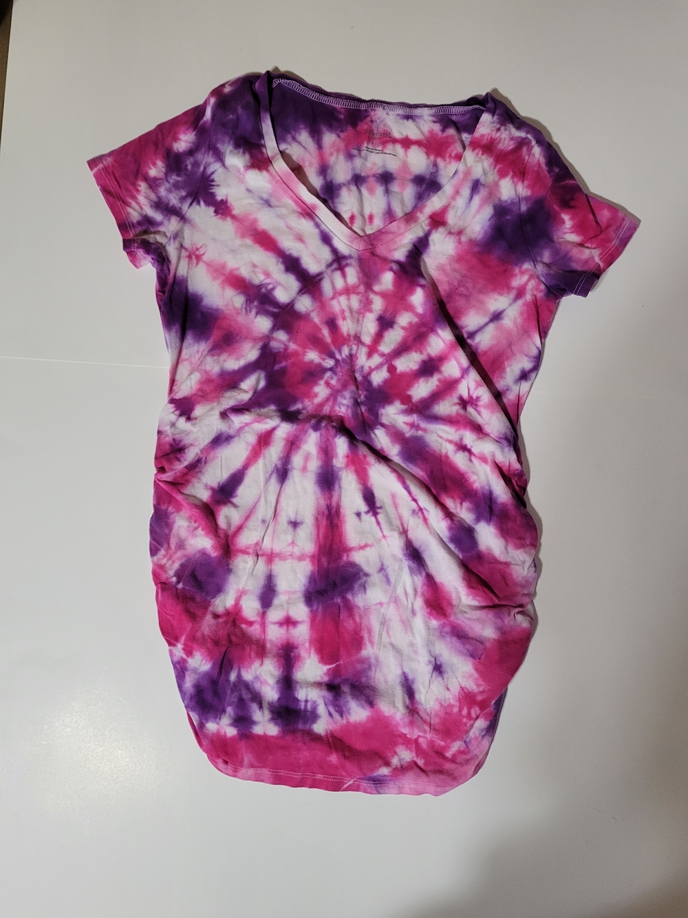 Motherhood Maternity Pink Purple Tie-Dye Ruched Side V-Neck Top Size Small